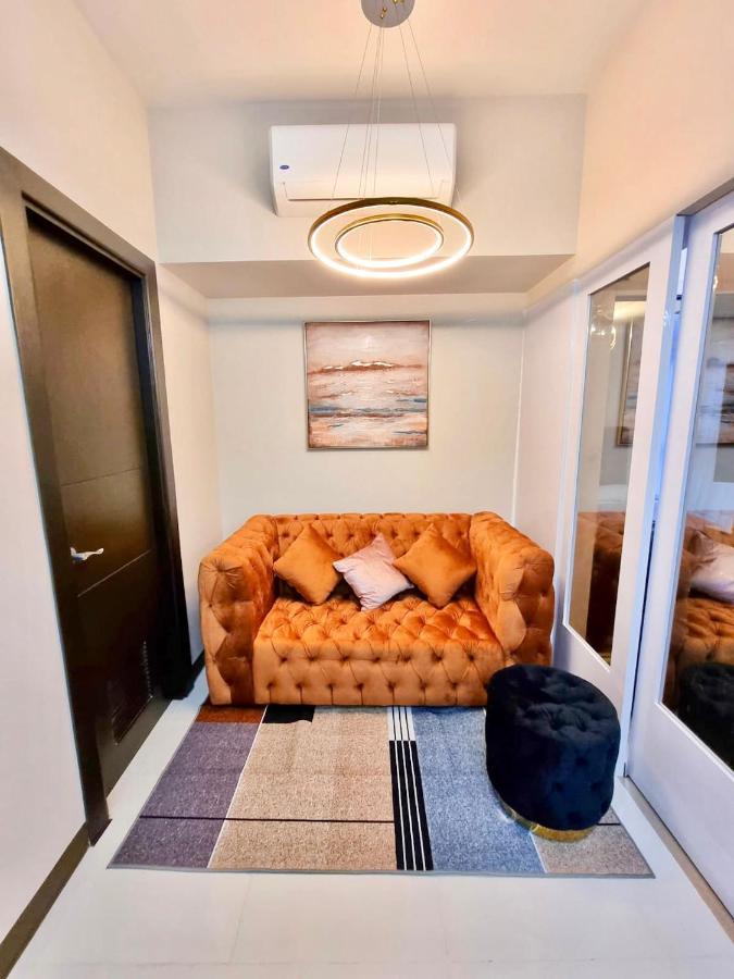 Aparthotel Modern 1Br In Uptown Bgc Taguig Zewnętrze zdjęcie