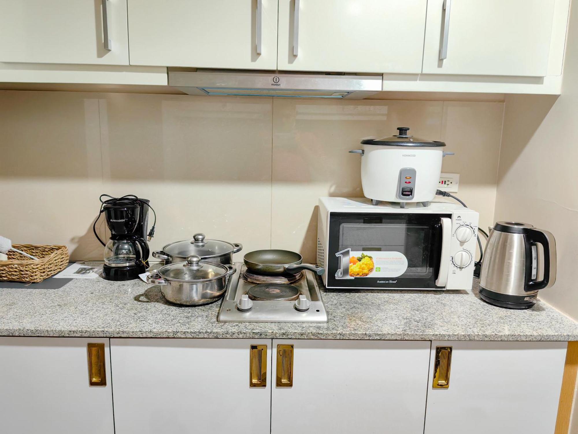 Aparthotel Modern 1Br In Uptown Bgc Taguig Zewnętrze zdjęcie